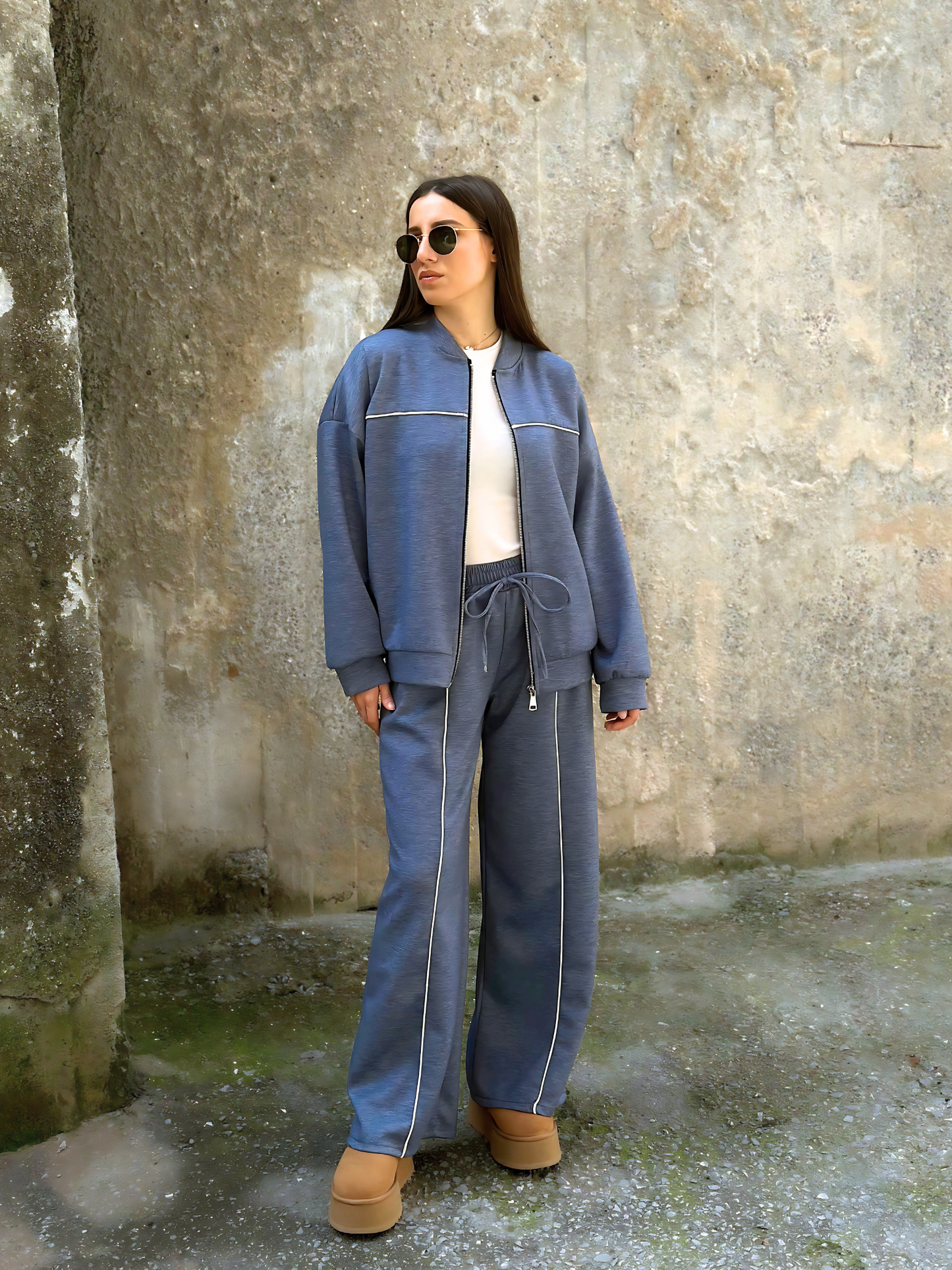 Μπλε Τζιν Athleisure Σετ με Ρίγες - Blue Jeans Athleisure Set with Stipe Details