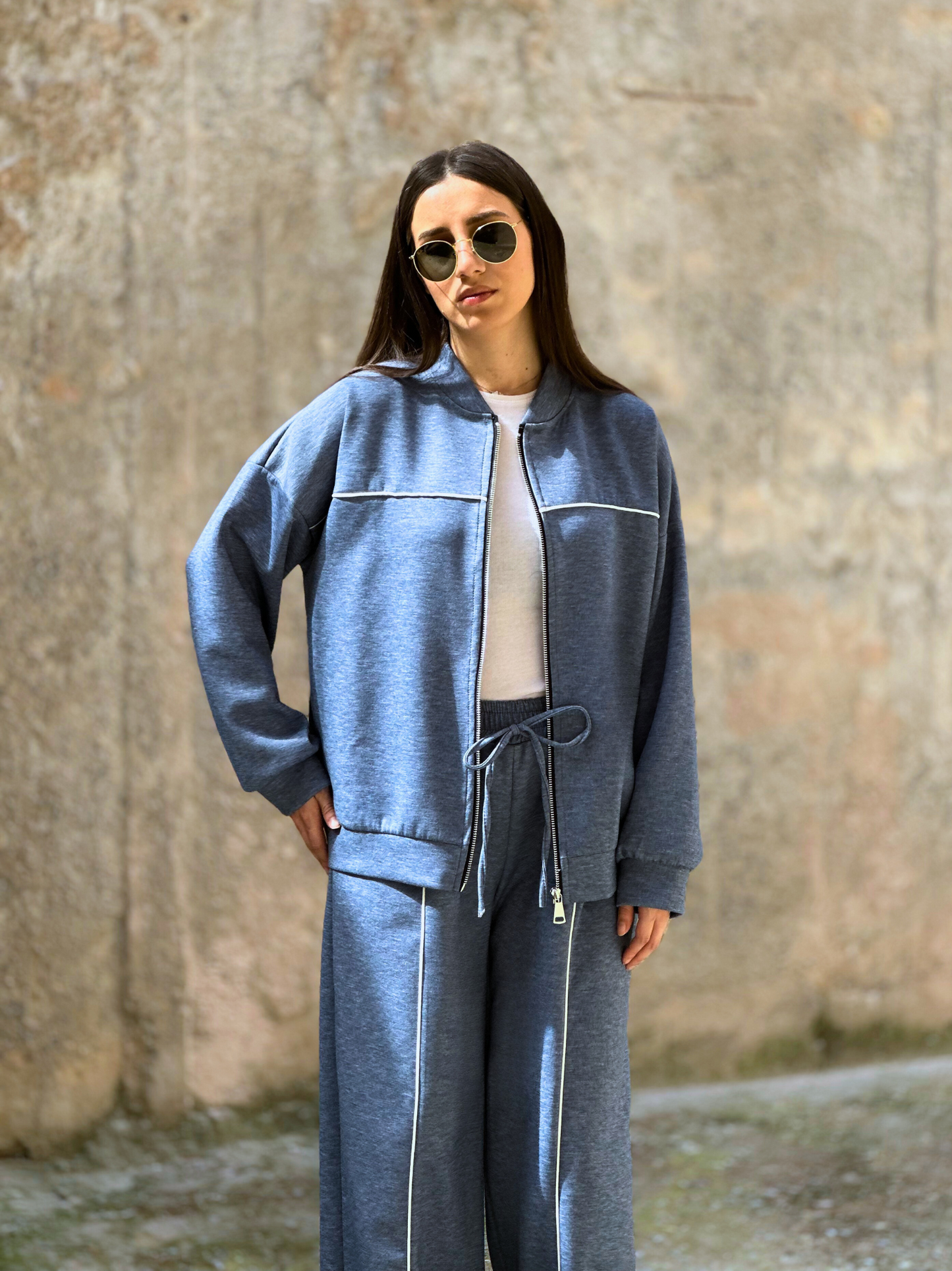 Μπλε Τζιν Athleisure Σετ με Ρίγες - Blue Jeans Athleisure Set with Stipe Details