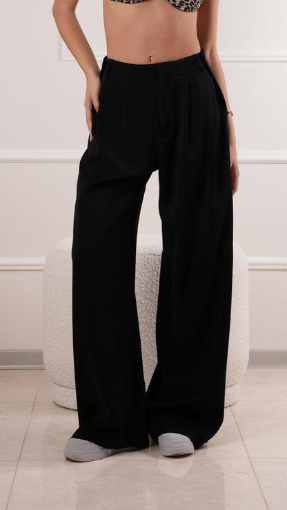 Μαύρο Σετ Κουστουμιού με Γιλέκο - Black Tailored Suit with Vest