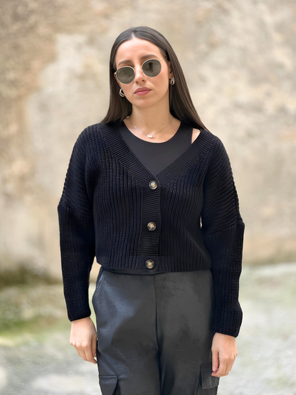 γυναικεία ρούχα, μίνιμαλ, μίνιμαλ, minimal, γυναικεια ρουχα, style, στιλ, style loft, www.style-loft.gr, styleloft, fashion, μόδα, μοδα, γυναίκα, γυναικείες ζακέτες, γυναικεία μάλλινη ζακέτα, μαύρη μάλλινη ζακέτα, cropped ζακέτα, γυναικειες ζακετες, γυναικεια μαλλινη ζακετα, μαυρη μαλλινη ζακετα, cropped ζακετα